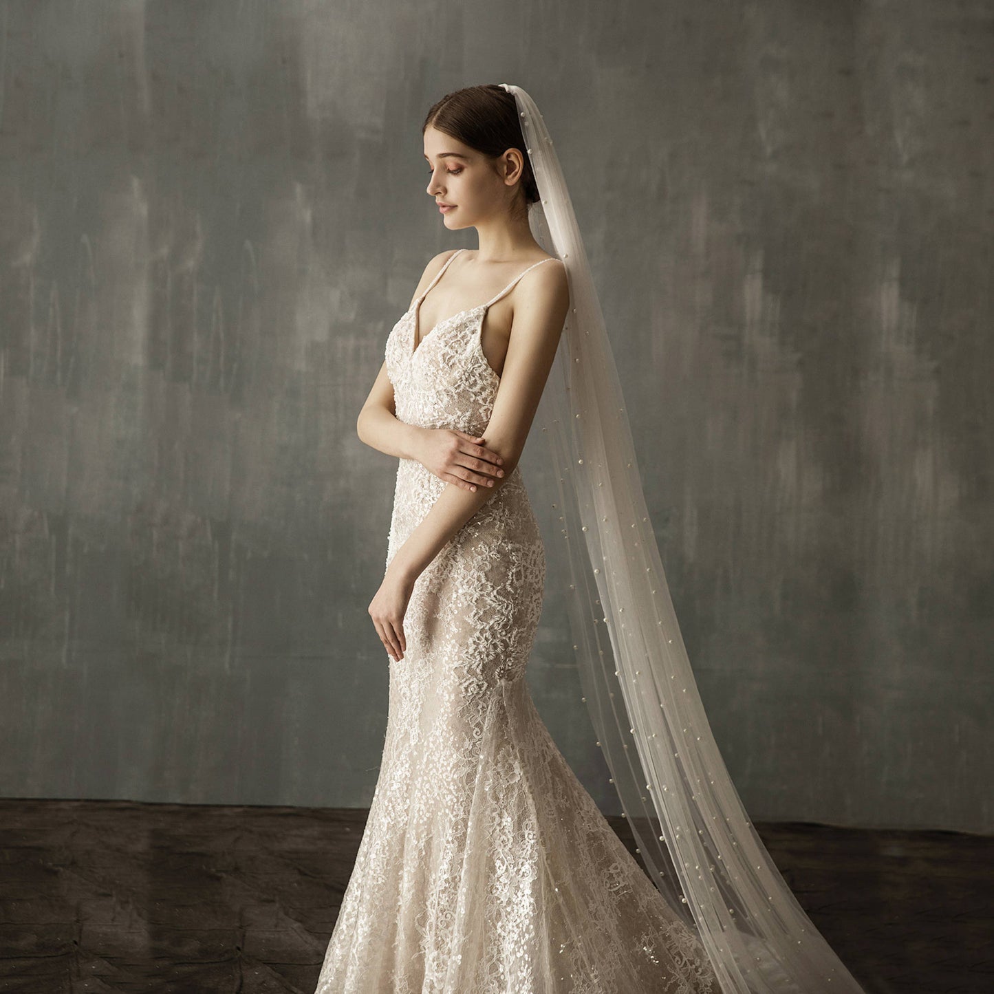 Cici’De Jewelry Amsterdam - Royal long bridal veil with pearls n lace-flowers-Iron it be