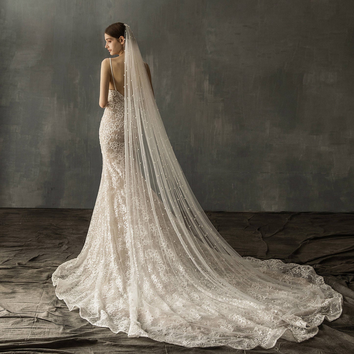 Cici’De Jewelry Amsterdam - Royal long bridal veil with pearls n lace-flowers-Iron it be